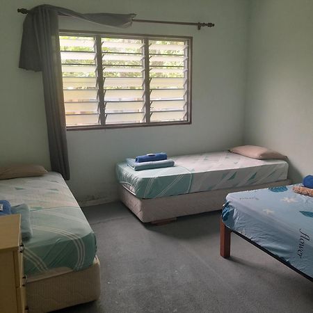 Tony'S Guesthouse At Teluk Bahang Бату-Ферринги Экстерьер фото