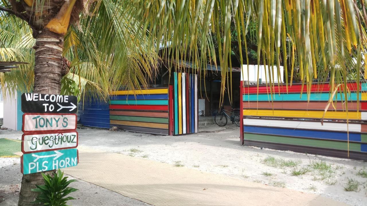 Tony'S Guesthouse At Teluk Bahang Бату-Ферринги Экстерьер фото