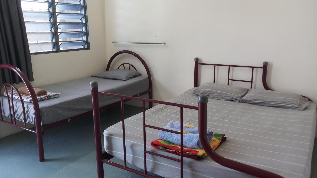 Tony'S Guesthouse At Teluk Bahang Бату-Ферринги Экстерьер фото