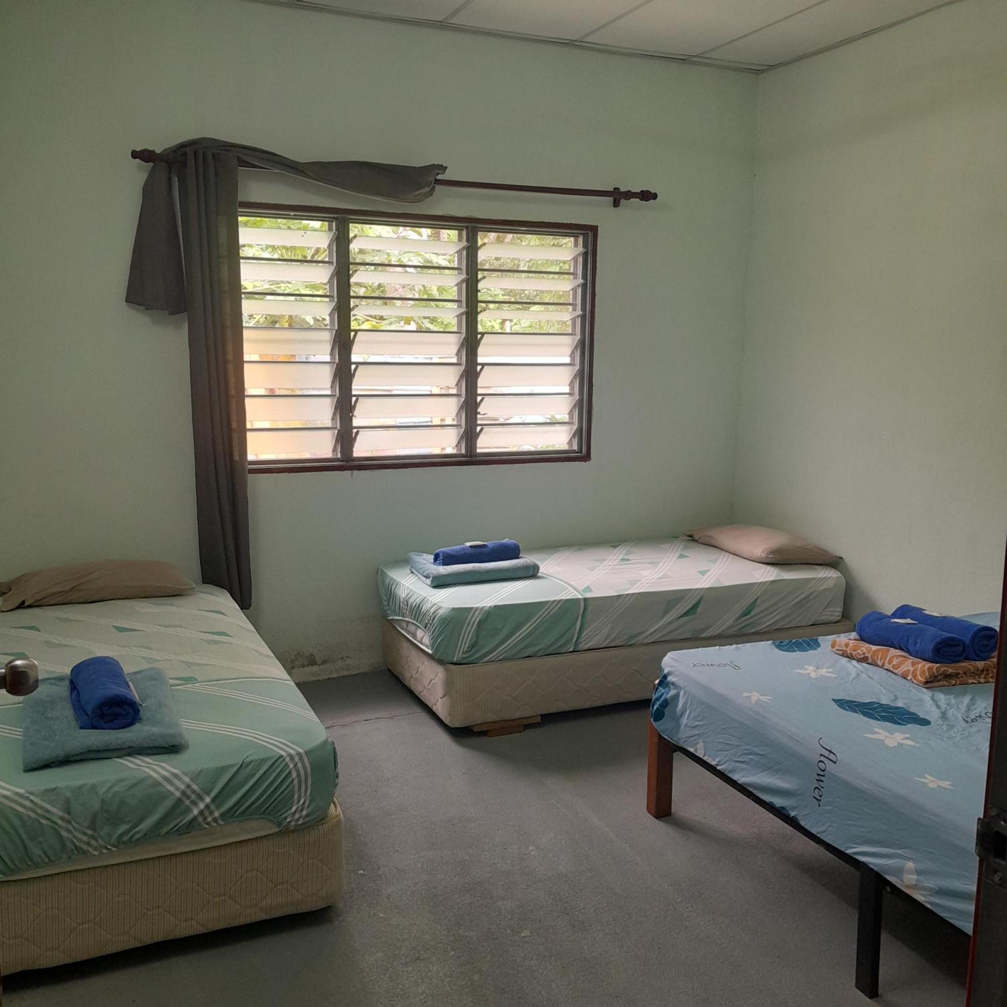 Tony'S Guesthouse At Teluk Bahang Бату-Ферринги Экстерьер фото