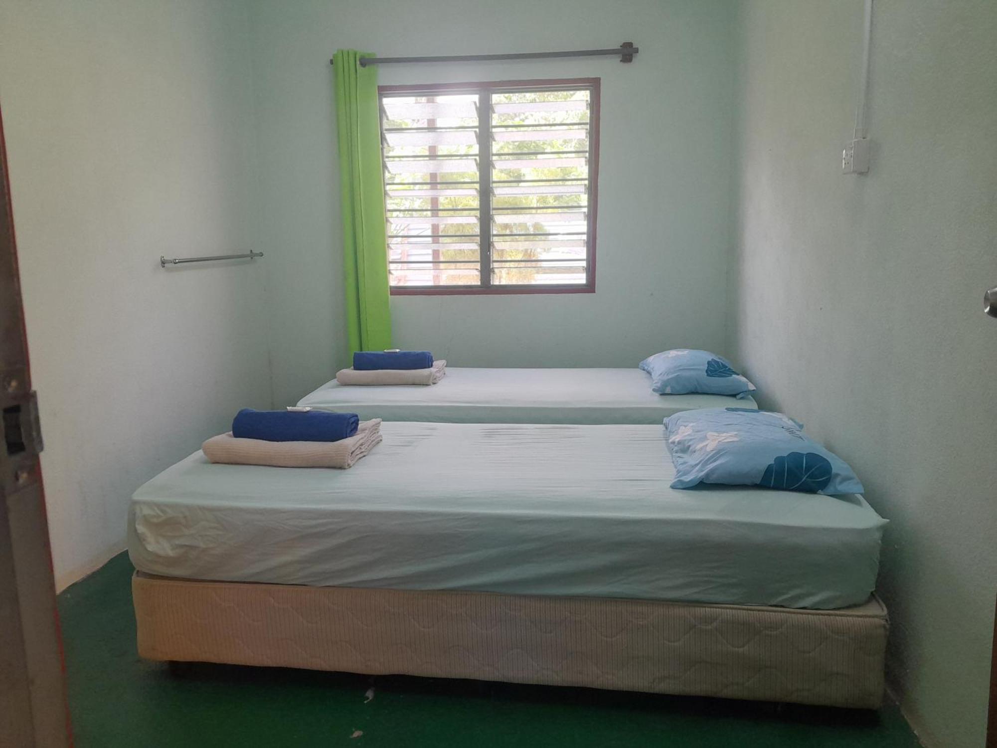 Tony'S Guesthouse At Teluk Bahang Бату-Ферринги Экстерьер фото